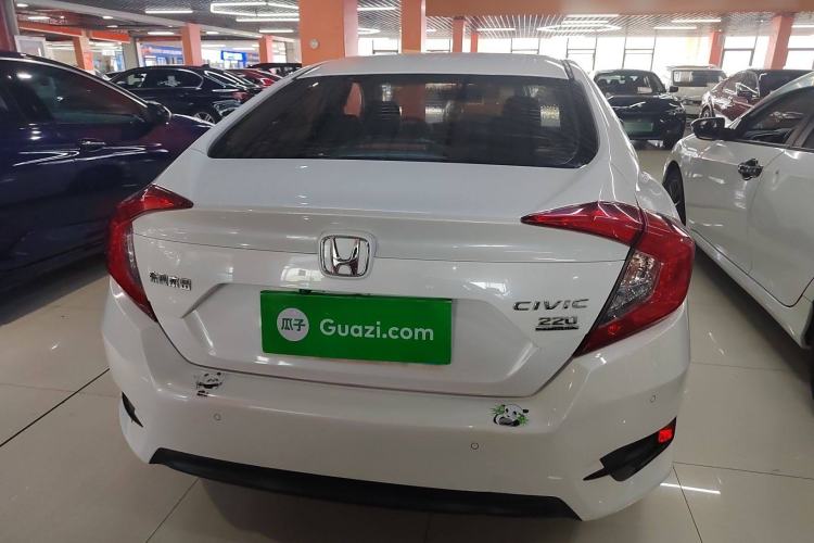 Used Honda Civic 2016 220TURBO Manual Luxury Edition
