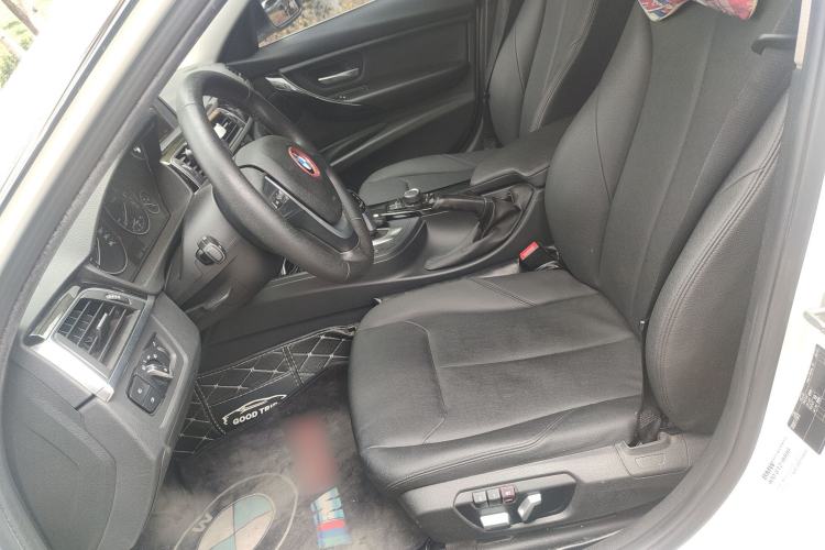 Used BMW 3 Series 2016 316Li Fashion Model
