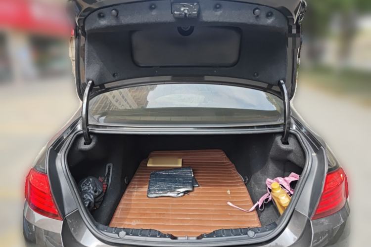 Used BMW 5 Series 2014 520Li Elegant Model