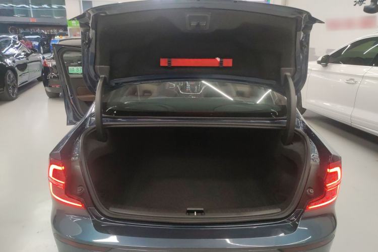 Used Volvo S60 2023 B4 Zhiyi Luxury Edition