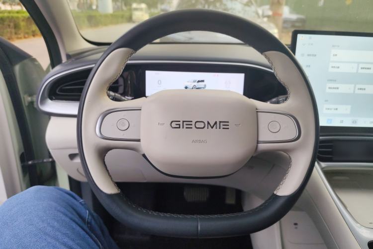 Used  Geome 2025 UP 410km Exploration+ Edition
