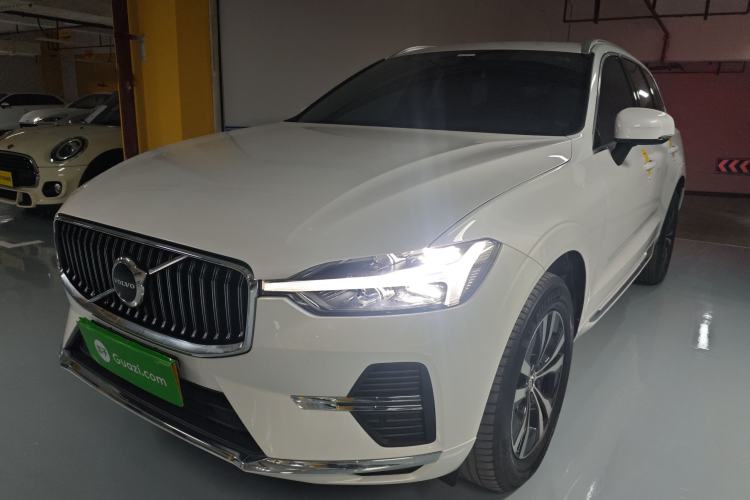 Used Volvo XC60 2023 B5 4x4 Smart Luxury Edition