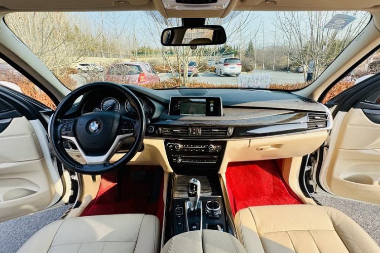 Used BMW X5 2014 xDrive35i Luxury Model
