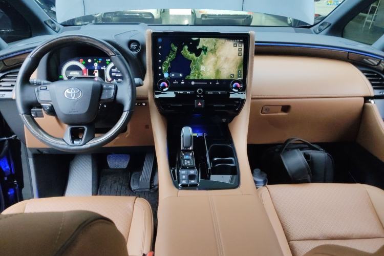 Used Toyota Alphard 2024 Dual-Engine 2.5L Deluxe Edition
