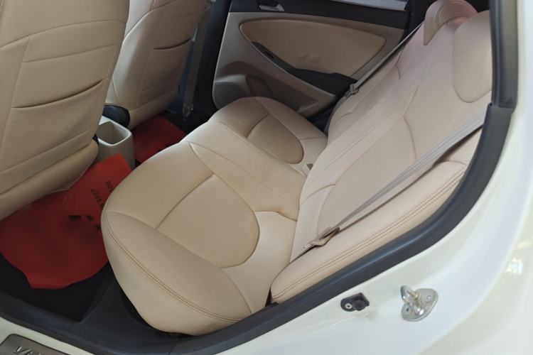 Used Hyundai Verna 2014 1.4L Manual Smart GLS Trim
