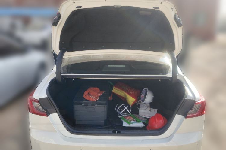 Used Toyota Camry 2024 Dual-Motor 2.0 HGVP Luxury Edition