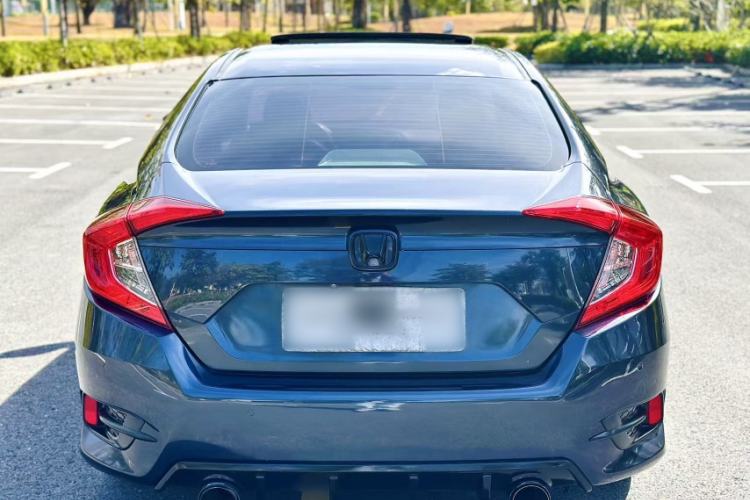 Used Honda Civic 2016 220TURBO CVT Prestige Edition
