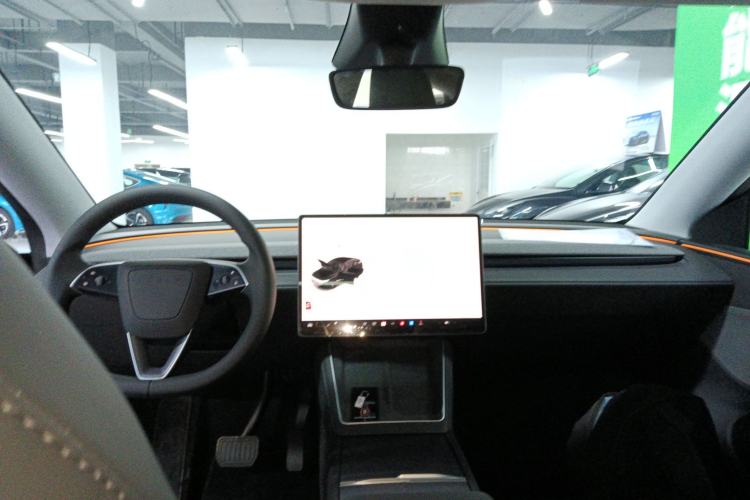 Used Tesla Model Y 2025 Rear-Wheel-Drive Version