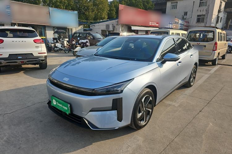 Used  L6 2025 EM-i 140km Starship Edition