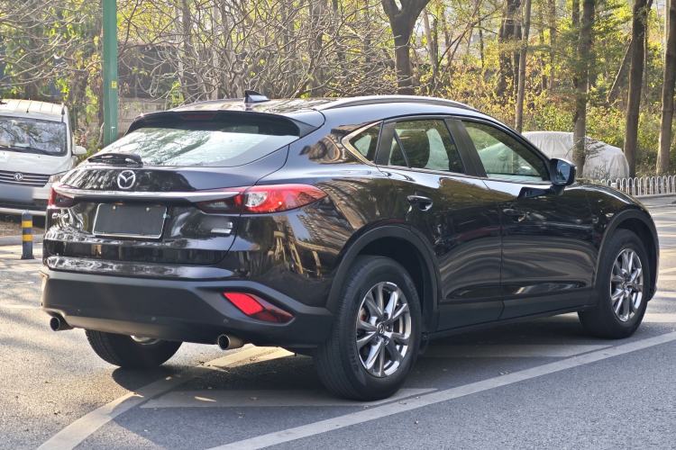 Used Mazda CX-4 2018 2.0L Automatic Two-Wheel Drive Blue Sky Premium Upgrade Version China VI Standard
