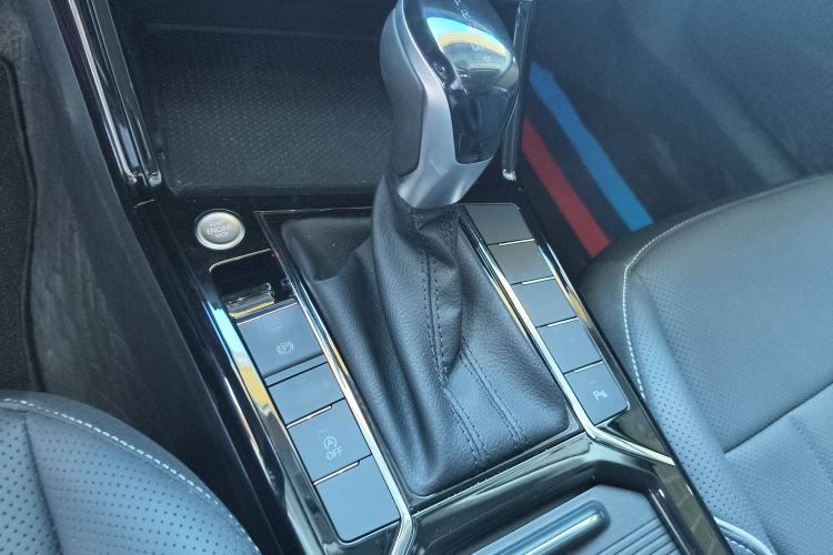 Used Volkswagen Passat 2024 380TSI Starry Dragon Edition
