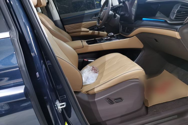 Used Denza D9 2022 DM-i 970 Four-Wheel Drive Flagship Model