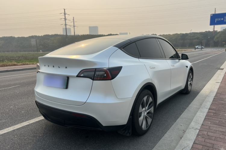 Used Tesla Model Y 2022 Rear-Wheel-Drive Version
