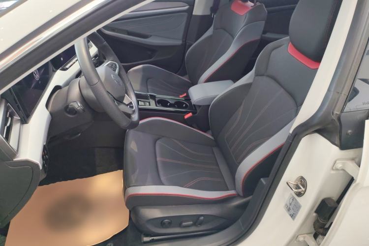 Used Volkswagen Lamando 2024 Lavida L 280TSI DSG Cool & Spicy Edition
