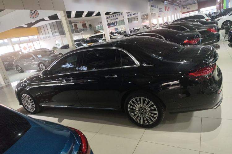 Used Mercedes-Benz E-Class 2023 E 300 L Stylish Model
