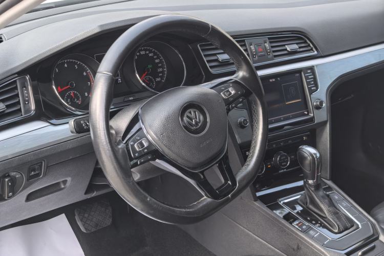 Used Volkswagen Lamando 2018 280TSI DSG Comfort Edition
