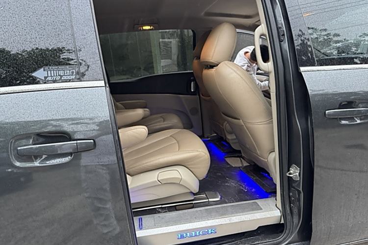 Used Buick GL8 2018 28T Comfort Model China VI Standard
