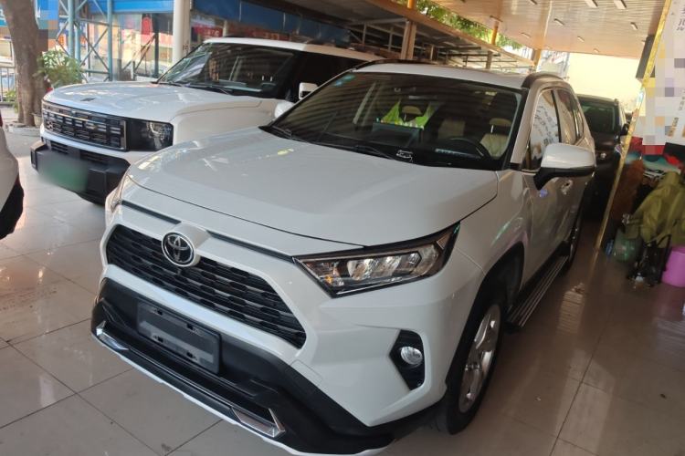 Used Toyota RAV4 2020 2.0L CVT Two-Wheel Drive Fashion Edition