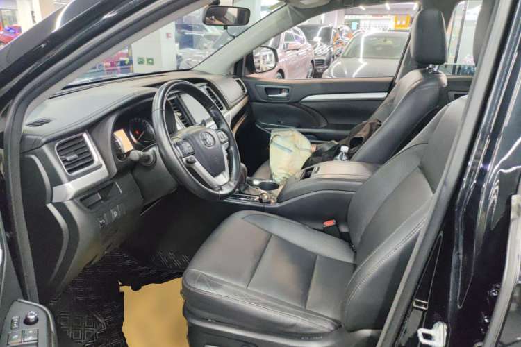 Used Toyota Highlander 2015 2.0T Four-Wheel Drive Luxury Edition 7-Seater
