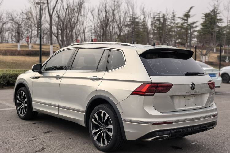 Used Volkswagen Tiguan L 2021 330TSI Automatic Two-Wheel Drive R-Line Flagship Edition
