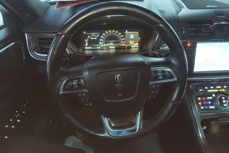 Used Lincoln Continental 2019 2.0T Two-Wheel Drive Prestige Version China VI Standard
