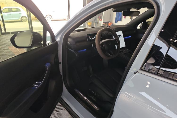 Used Nio EC6 2024 75 kWh