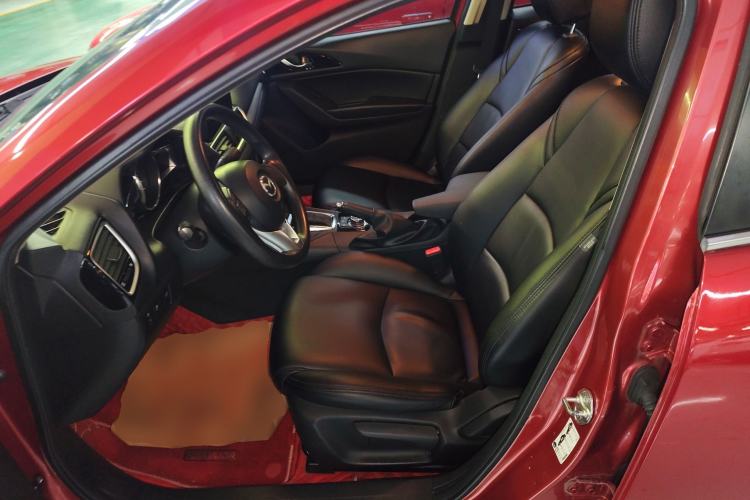 Used Mazda Mazda 3 Axela 2016 Sedan 1.5L Automatic Comfort Model
