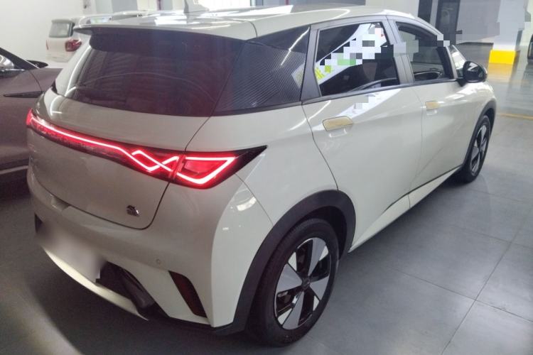 Used BYD Dolphin 2023 420 km Fashion Edition