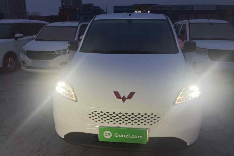 Used Wuling Hongguang New Energy 2025 Extended-Range Hybrid 50 km Standard Version
