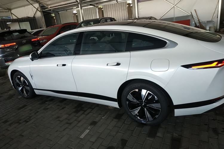 Used  A07 2025 Range-Extended "Truly Delicious" 140 Elite Version
