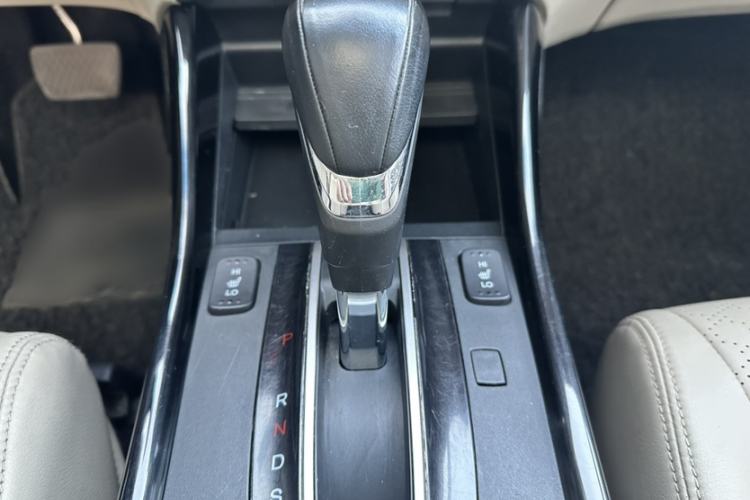 Used Honda Jade 2017 210 TURBO CVT Luxury Edition 5 Seats
