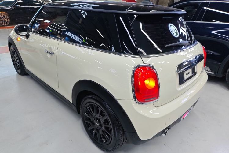 Used  MINI 2016 1.5T COOPER
