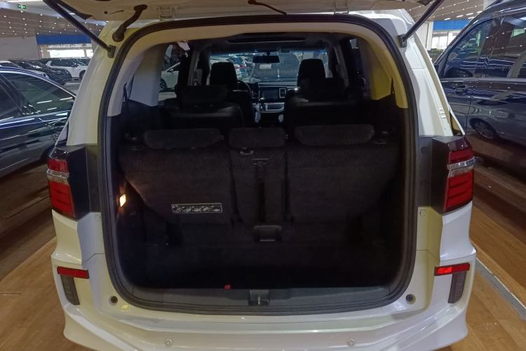 Used Honda Elysion 2016 2.4L Comfort Edition
