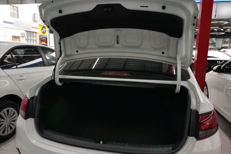 Used Hyundai Celesta 2020 1.6L Automatic GL Enjoyable Edition