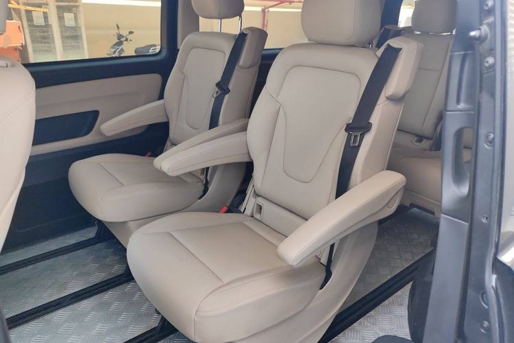 Used Mercedes-Benz Vito 2016 2.0T Business Edition
