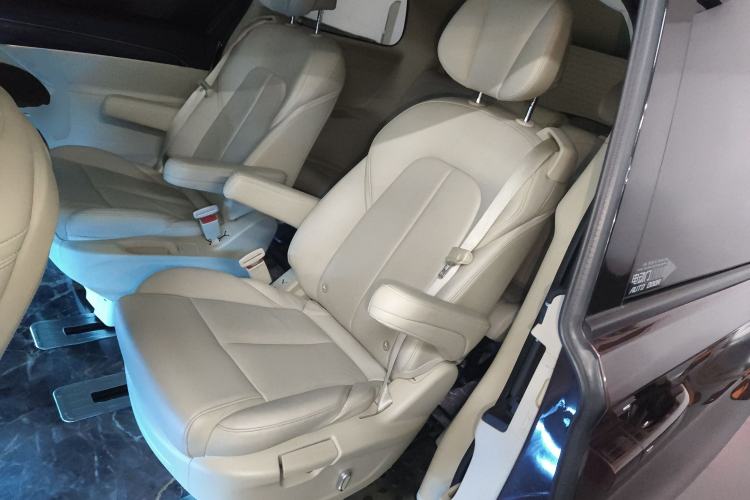 Used Buick GL8 2023 ES Lu Zun Deluxe Model
