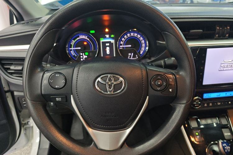 Used Toyota Levin 2016 Dual-Engine 1.8H GS E-CVT Elite Model with Sunroof
