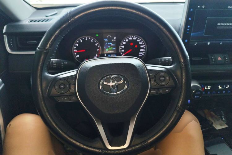 Used Toyota Wildlander 2022 2.0L CVT Two-Wheel Drive Luxury PLUS Edition
