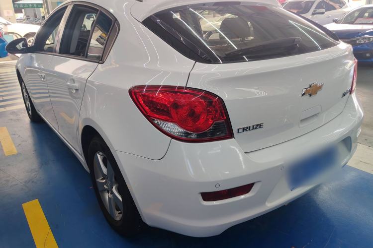 Used Chevrolet Cruze 2013 Hatchback 1.6L Automatic Luxury Model
