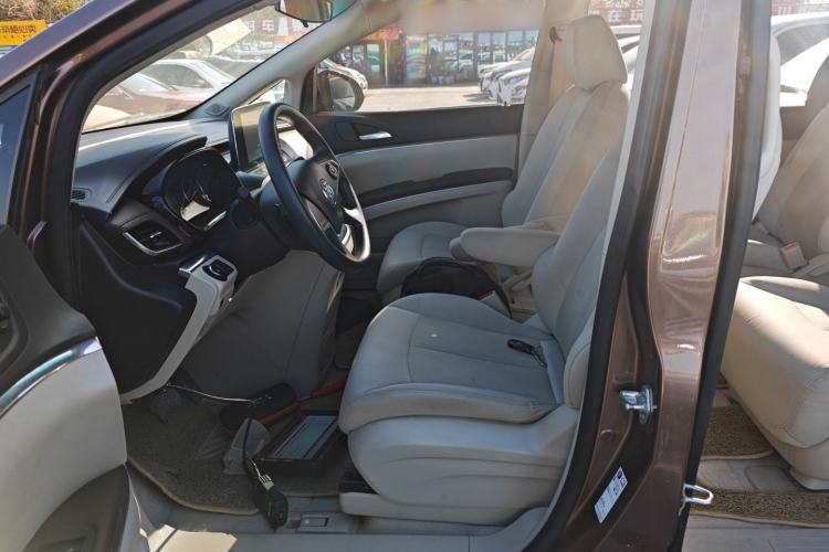 Used Buick GL8 2020 Land Cruiser Executive Class 652T Comfort Model
