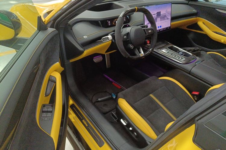 Used  SU7 Ultra 2025 Ultra Model
