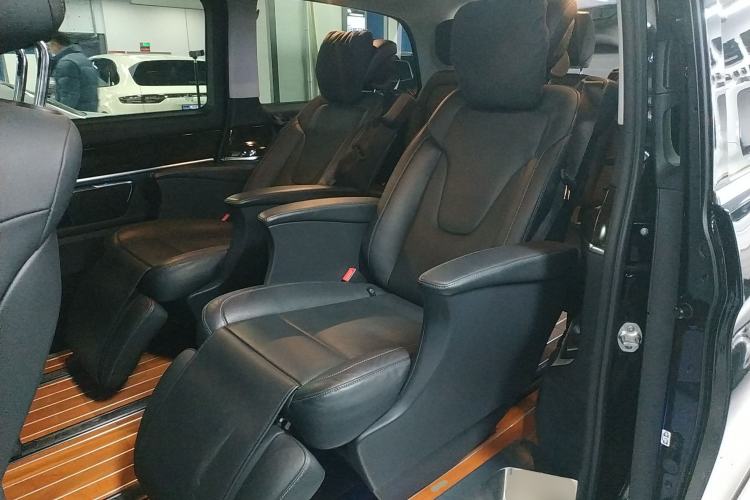 Used Mercedes-Benz V-Class 2018 V 260 Prestige Edition China VI