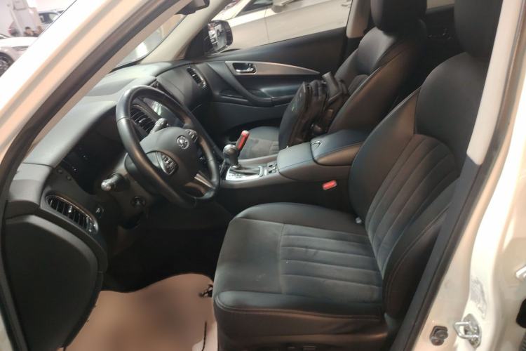 Used Infiniti QX50 2015 2.5L Comfort Edition
