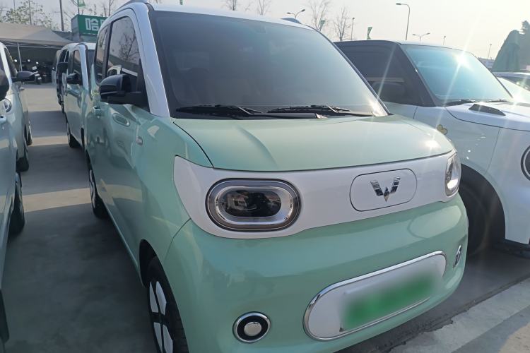 Used Wuling Hongguang MINIEV 2024 3rd Generation 215km Advanced Version
