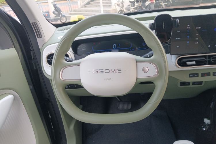 Used  Panda 2025 210km Panda Rider
