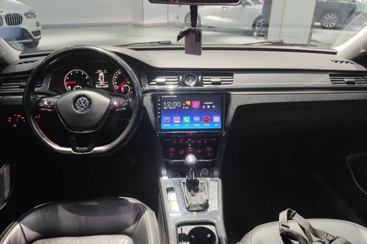 Used Volkswagen Passat 2016 330TSI DSG Luxury Edition
