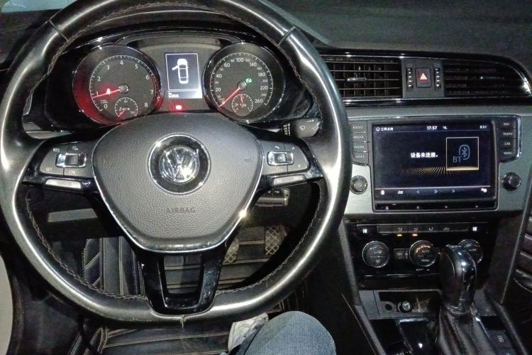 Used Volkswagen Lamando 2018 280TSI DSG Comfort Edition
