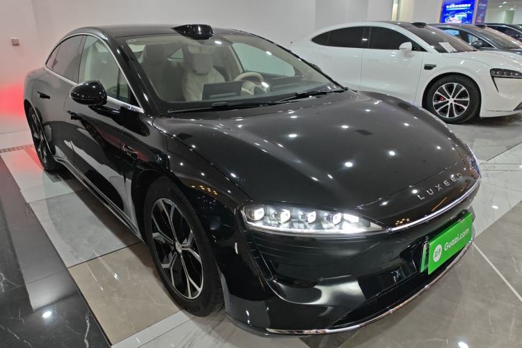 Used Hima Luxeed S7 2024 Max+