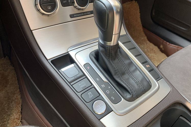 Used Volkswagen Magotan 2012 Travel Edition 2.0 TSI Comfort Version
