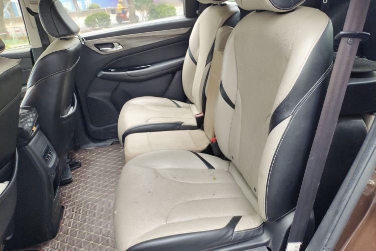 Used Baojun 730 2017 1.5T DCT Fashion Edition 7-Seater China V Emission Standard